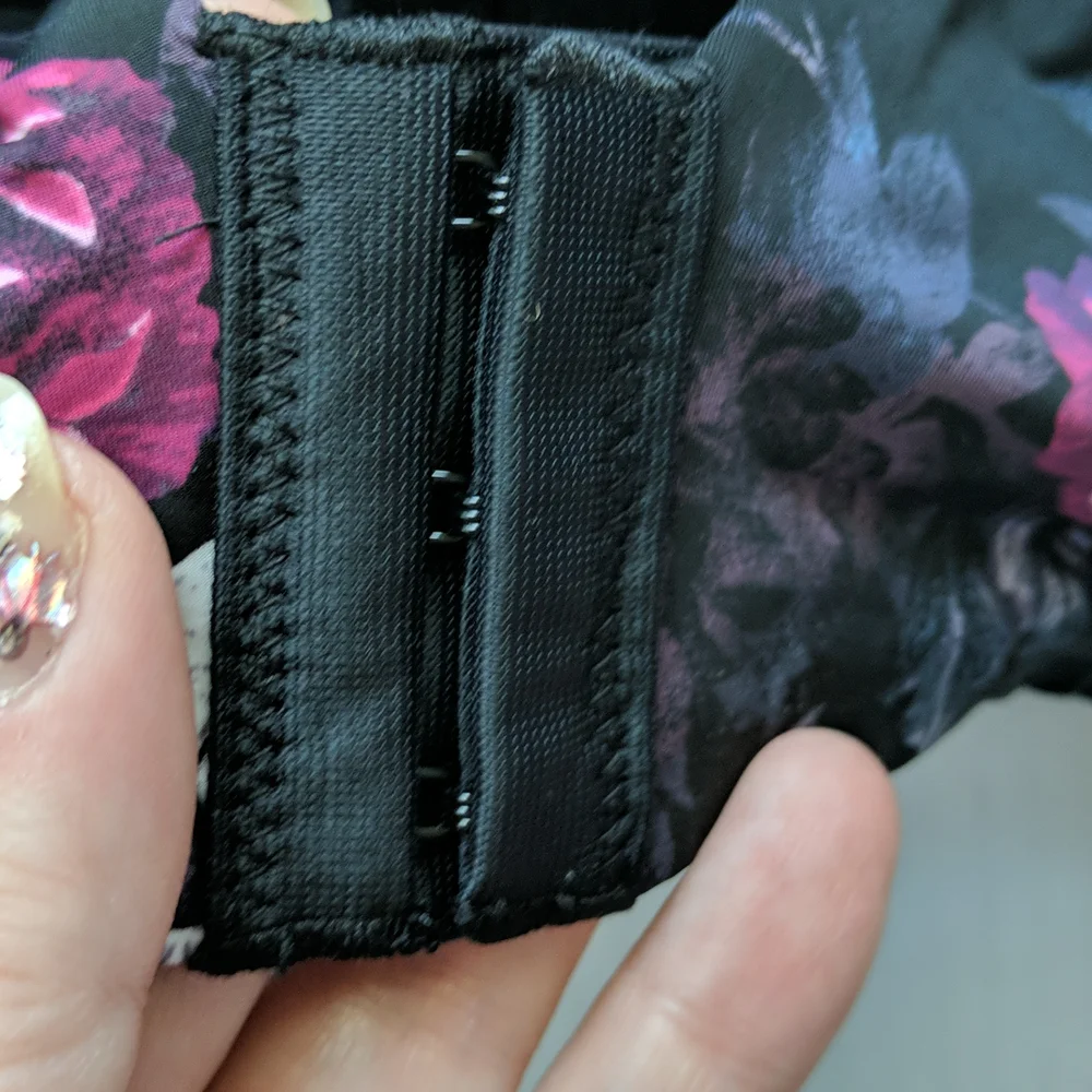 ✨NWT✨Final price Lightly Lined Full Coverage Balconette Bra-Black Skull/Roses - Picture 5 of 5